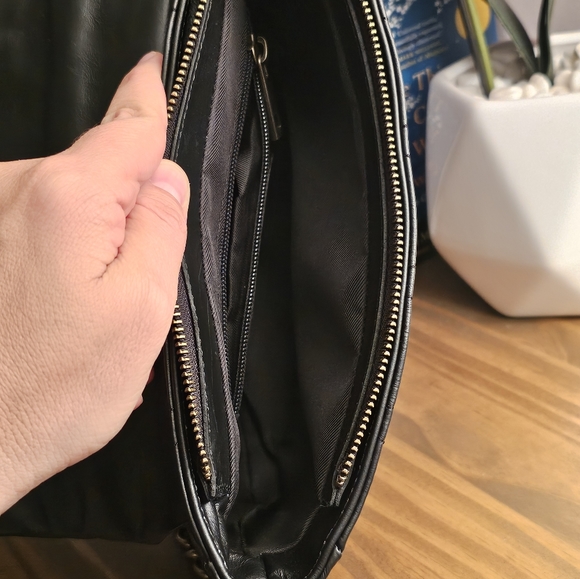 Leather Shoulder Bag - Picture 7 of 10
